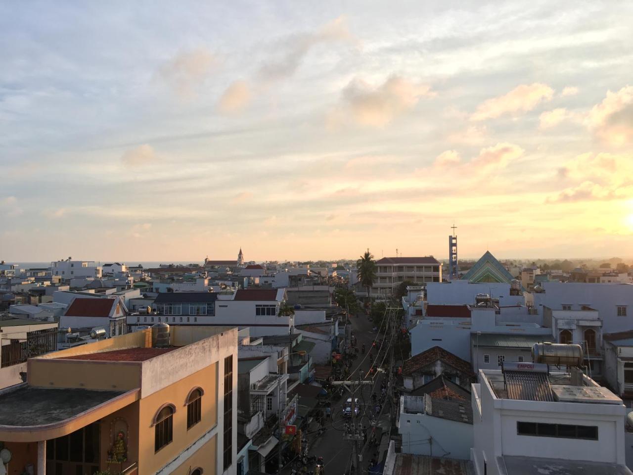 Hotel Tan Phu Lagi Exterior foto